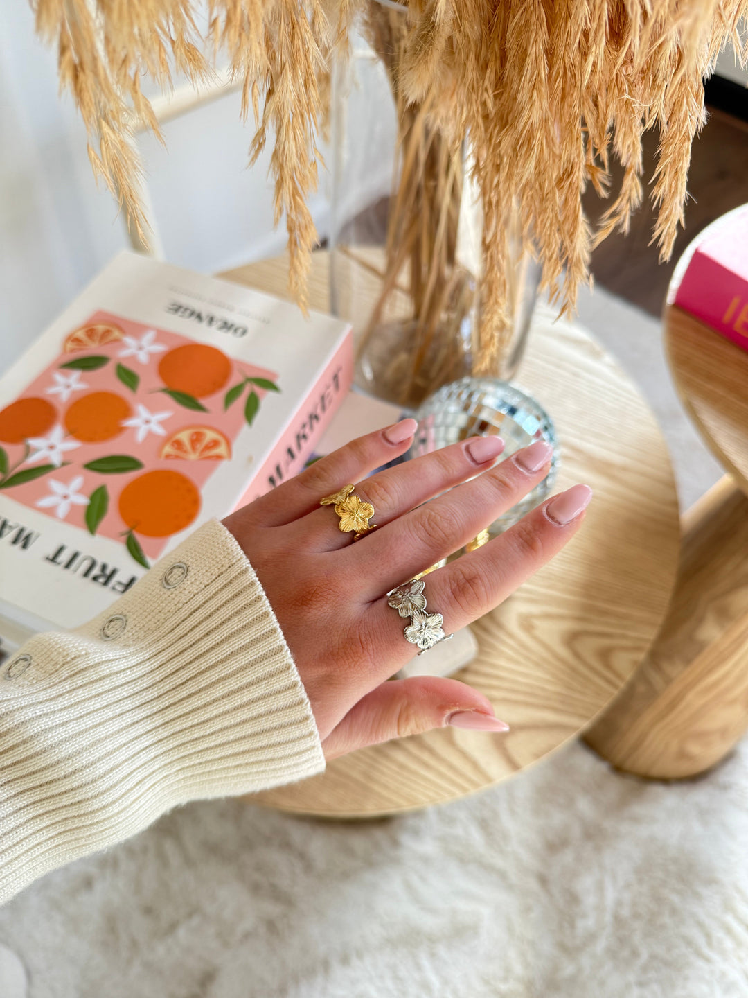 Blossom breeze ring