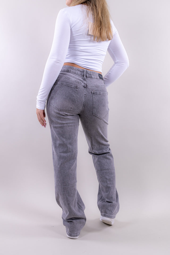 Nola straight leg jeans - light grey