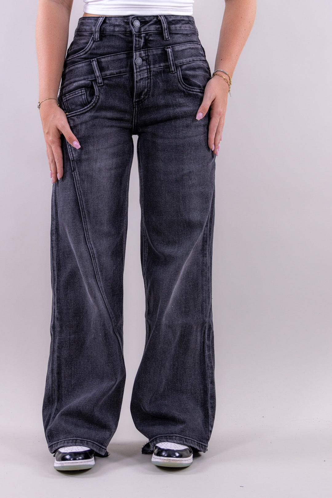 Femme double jeans