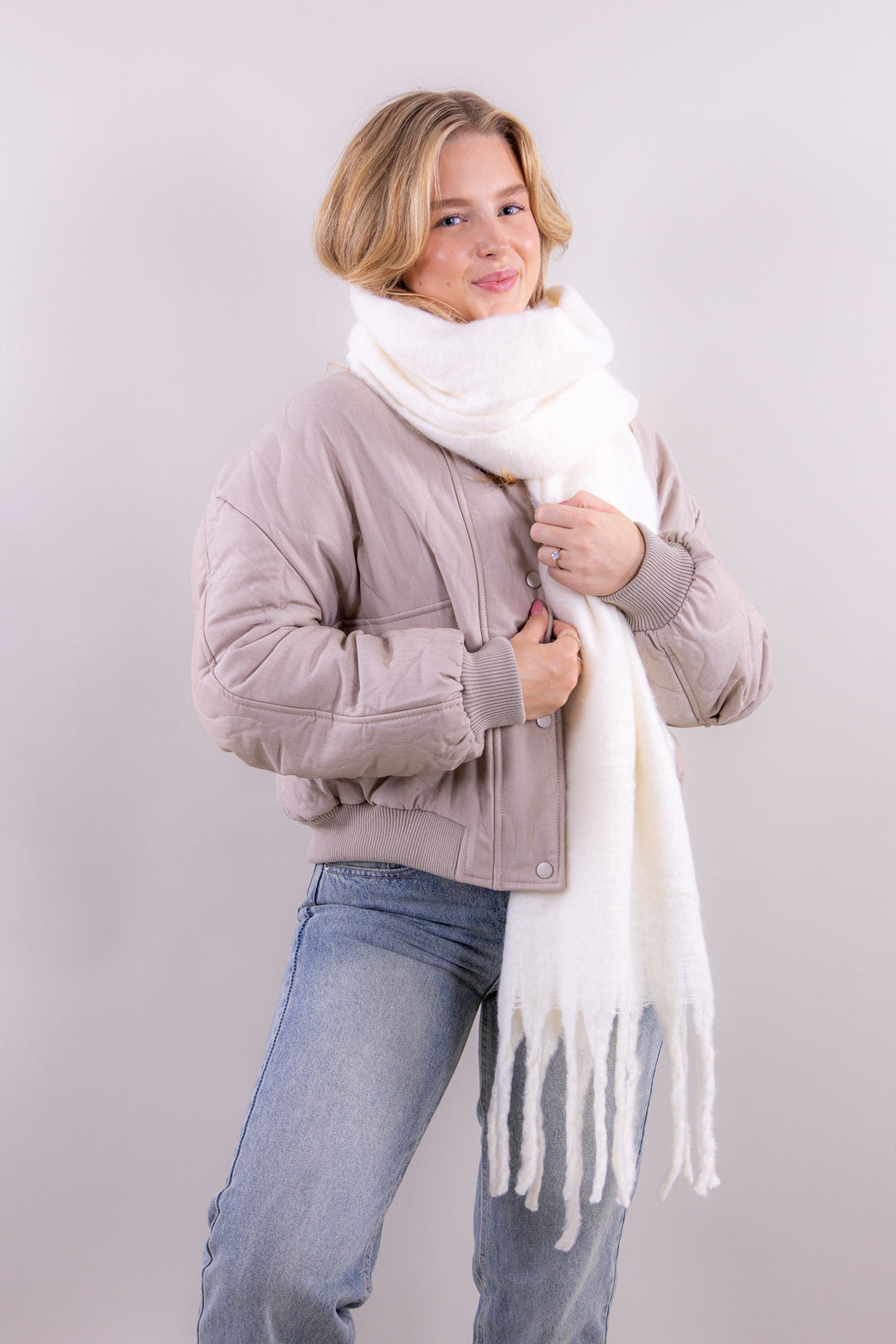 Leah soft scarf